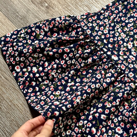 Belle Dress - Floral Navy Blue - Picture 6 of 7